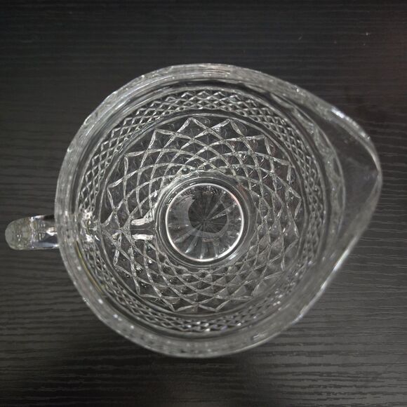 Vintage Anchor Hocking Wexford - Clear Glass Creamer - Diamond Pattern - 4" tall - Picture 5 of 7